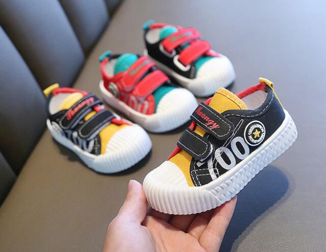 children's Pupils white sports shoes boys breathable canvas slip shoes girls running Girls sneakers soft Kids casual, Red
children's Pupils white sports shoes boys breathable canvas slip shoes girls running Girls sneakers soft Kids casual, Red