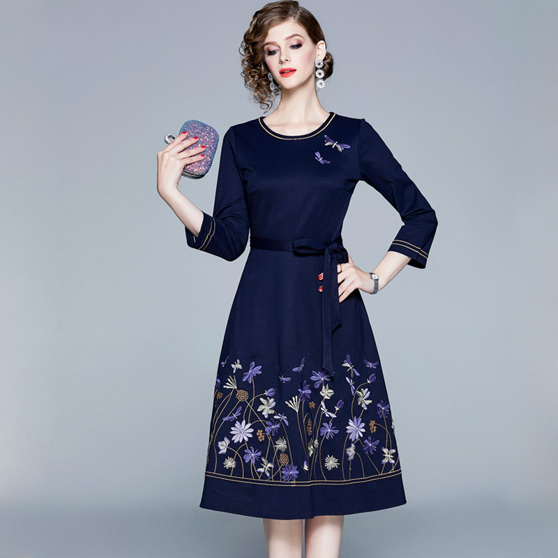 Floral Embroidery Dress Women Elegant Office Ladies Vintage Dresses Work Casual Female Autumn Midi Elegant Party Dress Female, Navy
Floral Embroidery Dress Women Elegant Office Ladies Vintage Dresses Work Casual Female Autumn Midi Elegant Party Dress Female, Navy