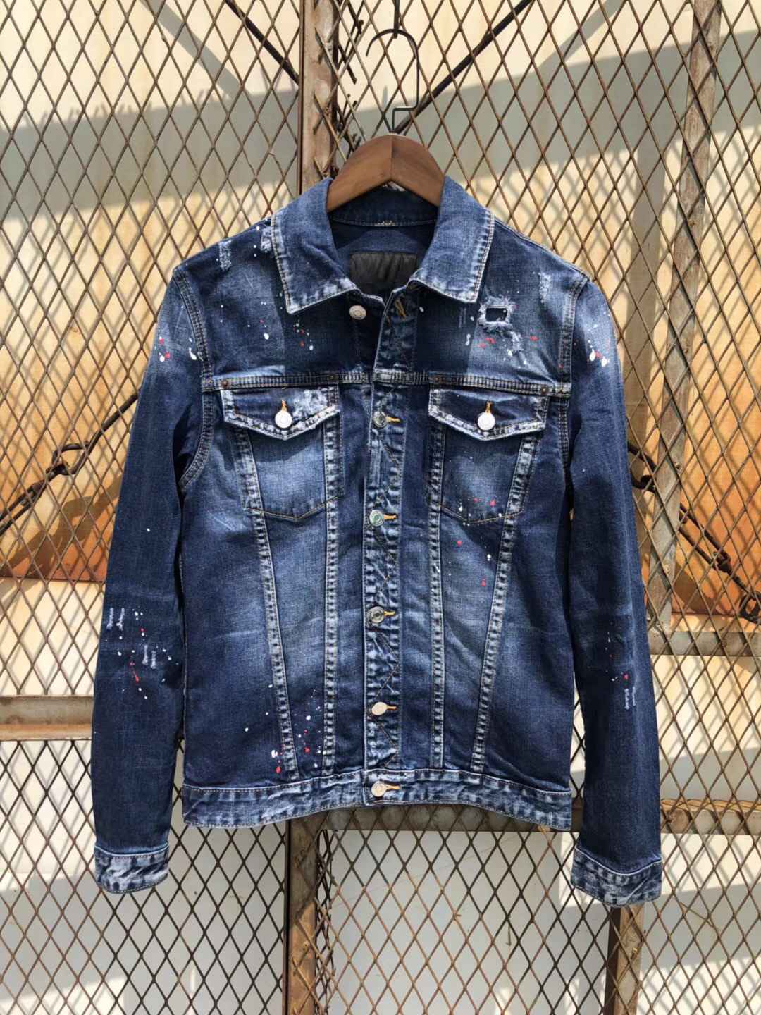 Mens fashion Embroidery boutique jackets letter trend washed denim jacket student couple with the same paragraph C20, Blue
Mens fashion Embroidery boutique jackets letter trend washed denim jacket student couple with the same paragraph C20, Blue