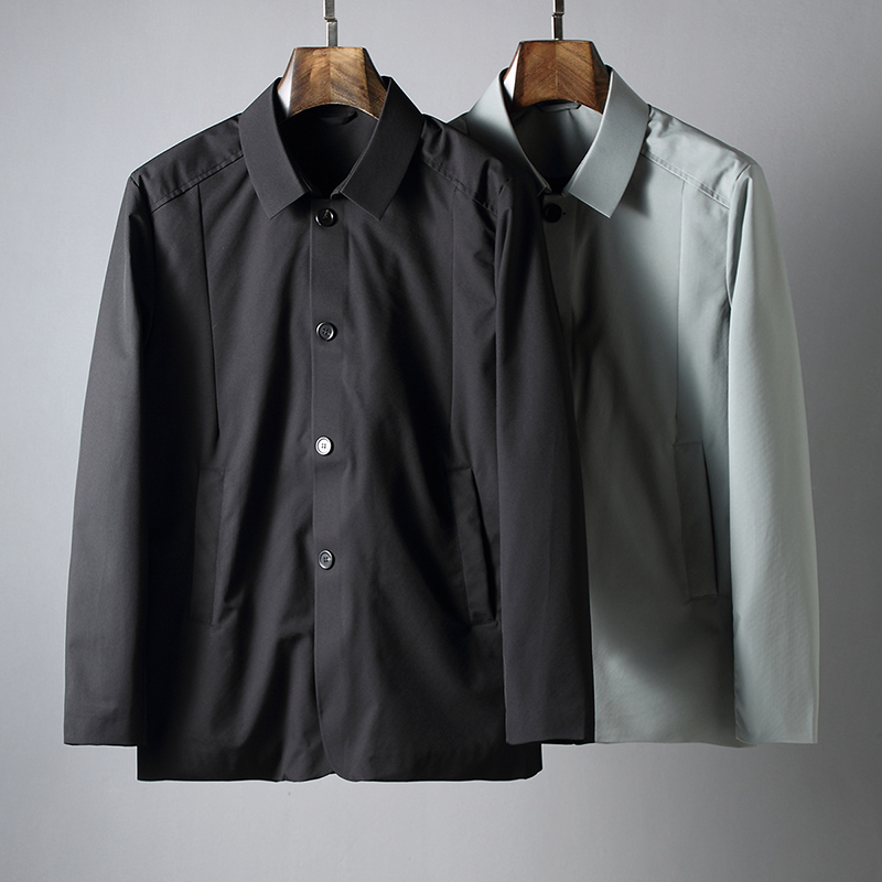 light luxury men's wear high-end quality small bee inside three-dimensional slim casual lapel solid color windcoat, Black
light luxury men's wear high-end quality small bee inside three-dimensional slim casual lapel solid color windcoat, Black