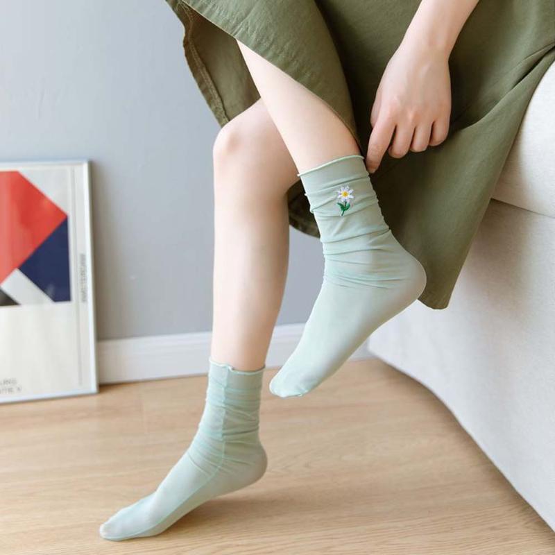 Summer Socks Sweet Girls Fashion Thin Embroidery Flower Mesh Pile Socks Women Comfortable Breathable Japanese 2020 New, Black
Summer Socks Sweet Girls Fashion Thin Embroidery Flower Mesh Pile Socks Women Comfortable Breathable Japanese 2020 New, Black
