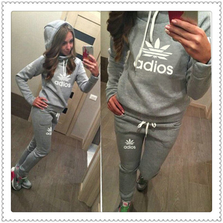 Autumn winter women fashion casual brand sportwear warm long sleeve outdoor sports Two pieces sweatshirt and pants womens fashion clothes, Gray
Autumn winter women fashion casual brand sportwear warm long sleeve outdoor sports Two pieces sweatshirt and pants womens fashion clothes, Gray