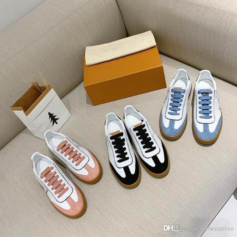 2019 New Arrival Casaul Leather Rivoli Sneakers Fashion Embroidery letters Flat Casual shoes 2019 woman Classic Trendy Luxury Designer Shoes, Black
2019 New Arrival Casaul Leather Rivoli Sneakers Fashion Embroidery letters Flat Casual shoes 2019 woman Classic Trendy Luxury Designer Shoes, Black