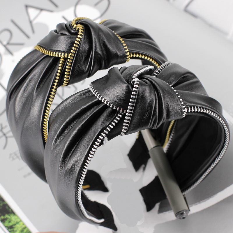 Haimeikang Fashion Black Leather Zipper Hairband For Women Knot Headband Hair Accessories Knot Hair Bands Head Wrap
Haimeikang Fashion Black Leather Zipper Hairband For Women Knot Headband Hair Accessories Knot Hair Bands Head Wrap