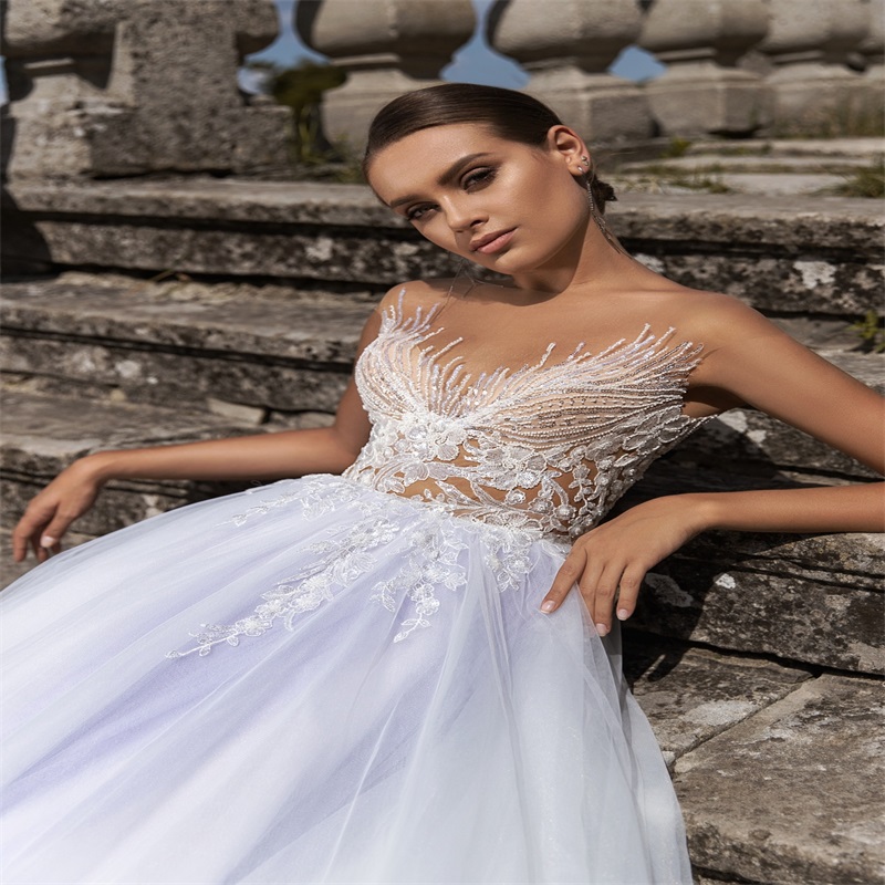 Newest Illusion Wedding Dresses Lavender Appliqued Lace A Line Wedding Gown Sexy Jewel Sleeveless Custom Made Bridal Dress Robes De Mariée