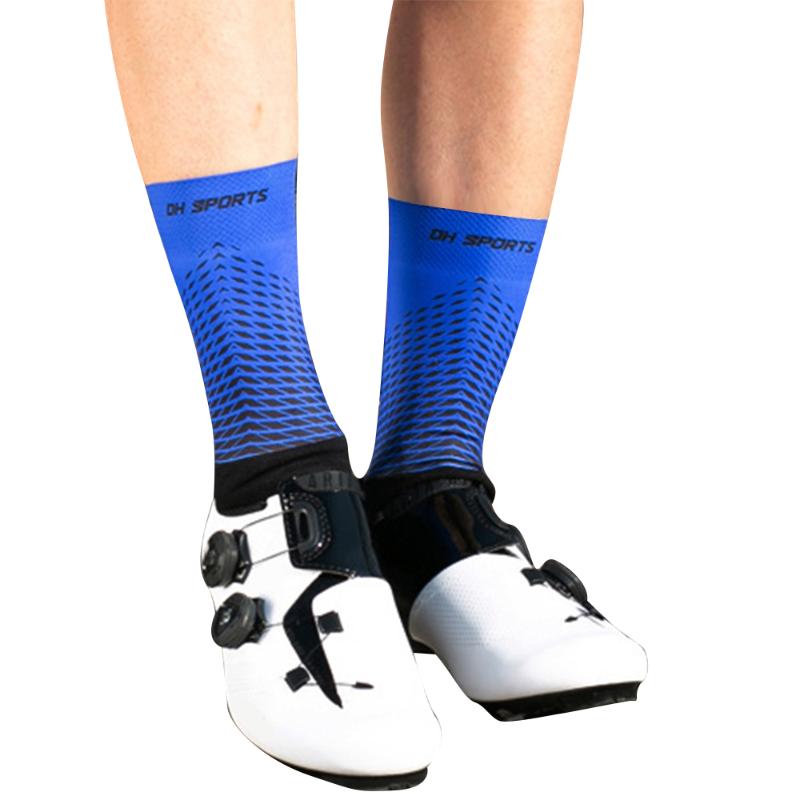 High quality Professional Brand Sport Socks Breathable Road Bicycle Socks Men and Women Outdoor Sports Racing Cycling, Black
High quality Professional Brand Sport Socks Breathable Road Bicycle Socks Men and Women Outdoor Sports Racing Cycling, Black