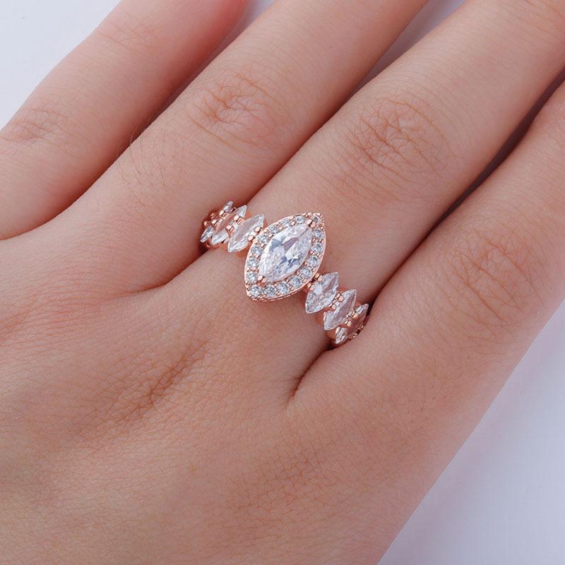 Oval Cubic Zirconia Womens Crown Wedding Finger Ring Hip Hop Real Gold Plated Bling CZ Diamond Engagement Band Rings Jewelry Gifts for Women Bijoux