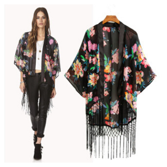 2020 new summer women' cape coat printing jacket Sunscreen clothing Tassel Kimono cardigan chiffon shirt, Black 
2020 new summer women' cape coat printing jacket Sunscreen clothing Tassel Kimono cardigan chiffon shirt, Black