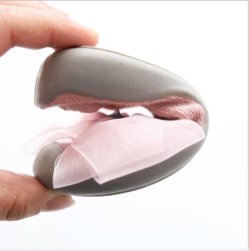 Spring and summer new children's non-slip floor socks baby toddler shoes rubber bow short tube first walker for boys girls shoes, As photo
Spring and summer new children's non-slip floor socks baby toddler shoes rubber bow short tube first walker for boys girls shoes, As photo