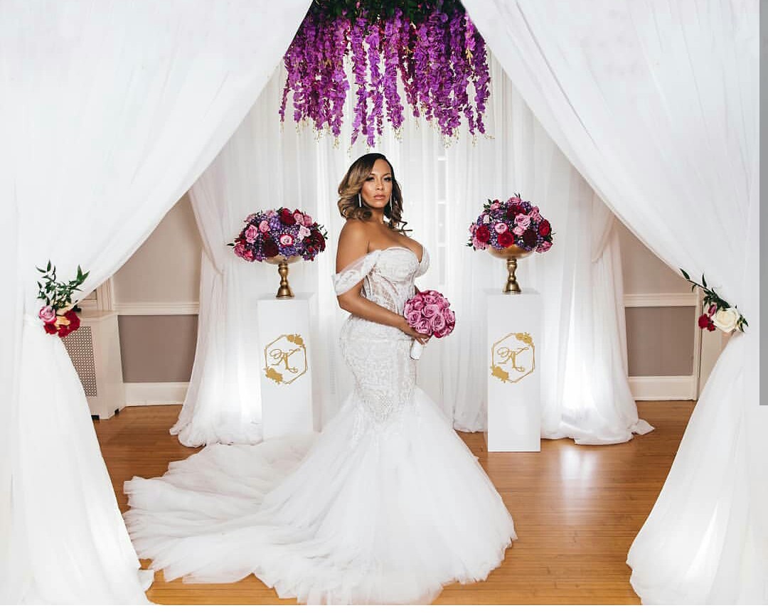 Elegant Plus Size Mermaid Wedding Dresses Off Shoulder Lace Appliques Bridal Gowns Sweep Train Illusion Backless Wedding Dress