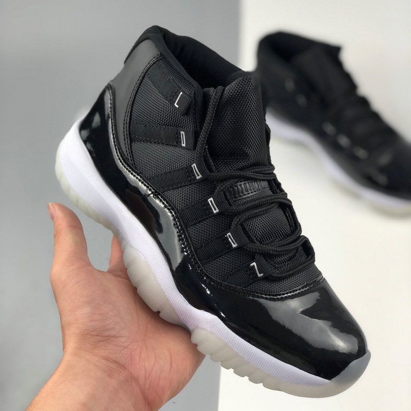 2020 New 11 XI Concord 25th Anniversary Mens Women Basketball Shoes Jumpman 11s Trainers Black White Metallic Silver 23 Sports Sneakers
2020 New 11 XI Concord 25th Anniversary Mens Women Basketball Shoes Jumpman 11s Trainers Black White Metallic Silver 23 Sports Sneakers