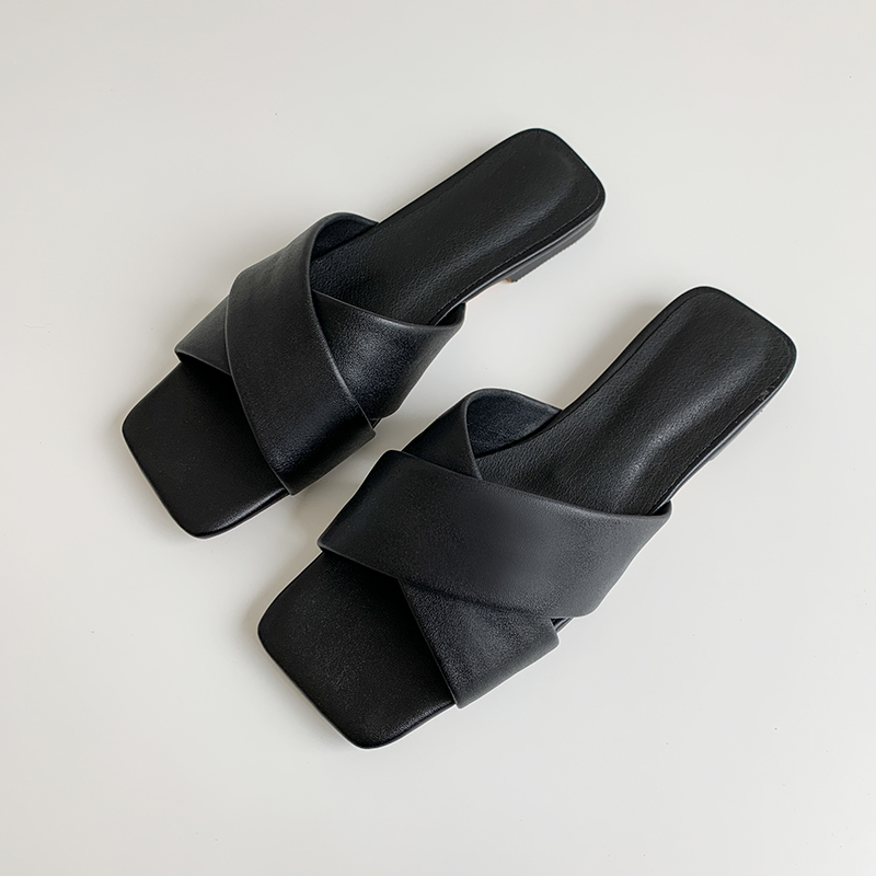100% cow leather flat Slippers Women beach shoes 2020 New Flat Heels Summer Shoes Woman Sweet Comfortable Woman, Black
100% cow leather flat Slippers Women beach shoes 2020 New Flat Heels Summer Shoes Woman Sweet Comfortable Woman, Black