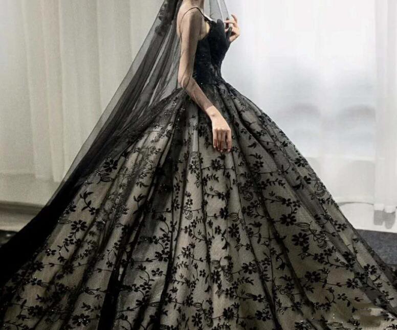 2020 Black Wedding Dresses Sleeve Spaghetti Sleeveless Floor Length Beaded Robes De Mariée Lace Applique Wedding Dresses Bridal Gowns
