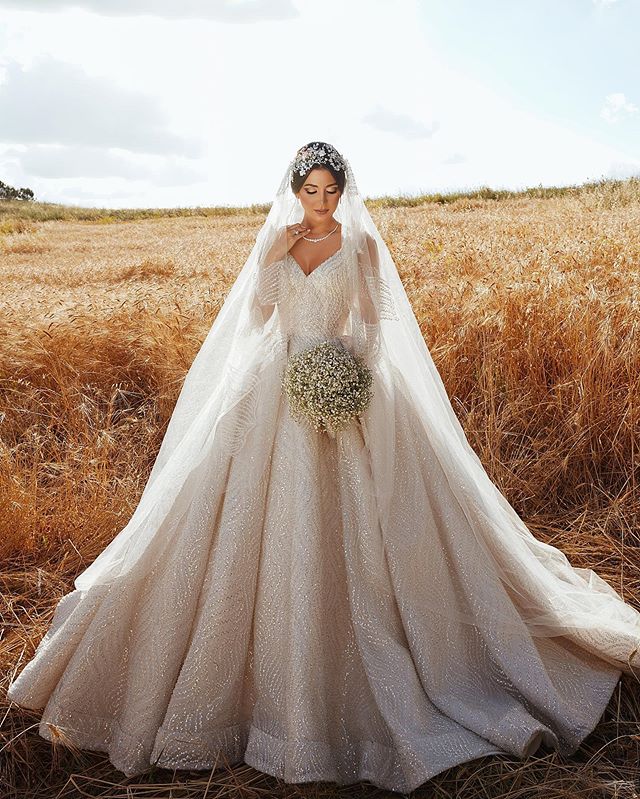 2020 Arabian Sparkle Wedding Dresses V Neck Sequined Luxury Long Bridal Gowns robe de mariée Middle East Vintage Wedding Dress