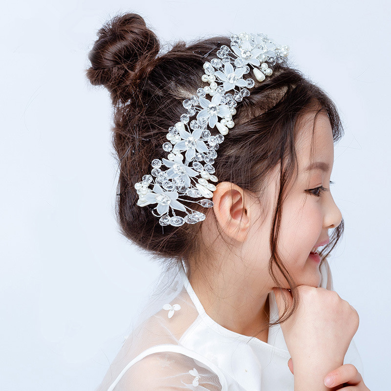 2020 Princess Hairbands Exquisite Rhinestone Flower Wreath Long Lace Ribbon Hairbands Kids Headwear Hair Accessories
2020 Princess Hairbands Exquisite Rhinestone Flower Wreath Long Lace Ribbon Hairbands Kids Headwear Hair Accessories