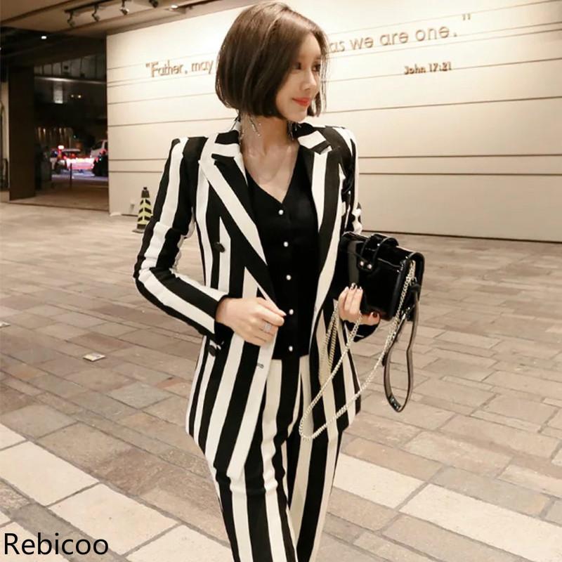 New fashion autumn women' professional temperament double-breasted fashion warm striped blazer slim pants two-piece set, Black
New fashion autumn women' professional temperament double-breasted fashion warm striped blazer slim pants two-piece set, Black