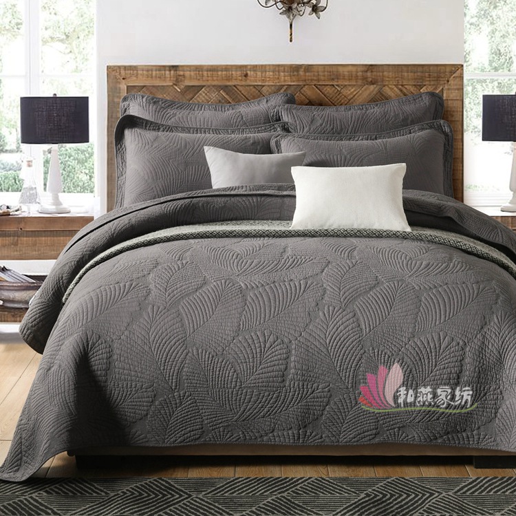 New Arrival Classical Double sided Bed Linings Concise Style Bedding Set Quilt Cover Pillowcase Cover Bed 3pcs/set
New Arrival Classical Double sided Bed Linings Concise Style Bedding Set Quilt Cover Pillowcase Cover Bed 3pcs/set