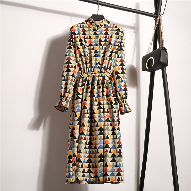 Autumn 2020 Retro High Waist printed women' casual bohemian dress flower long sleeve pleated beach corduroy stand collar dress, 22
Autumn 2020 Retro High Waist printed women' casual bohemian dress flower long sleeve pleated beach corduroy stand collar dress, 22