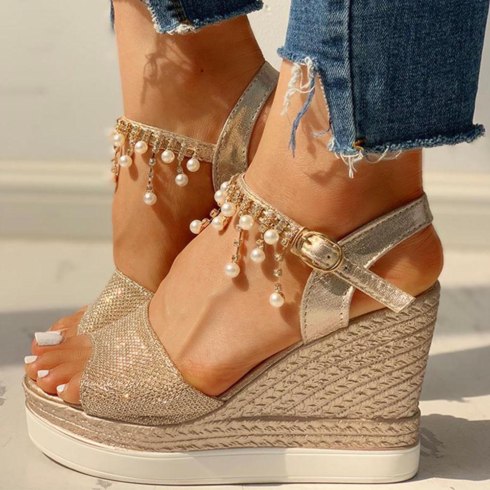 New Rhinestone Beads Sandals Women High Heels Leisure Platform Fashion Chains Summer Sandals Women's Wedges Shoes Female, Silver
New Rhinestone Beads Sandals Women High Heels Leisure Platform Fashion Chains Summer Sandals Women's Wedges Shoes Female, Silver