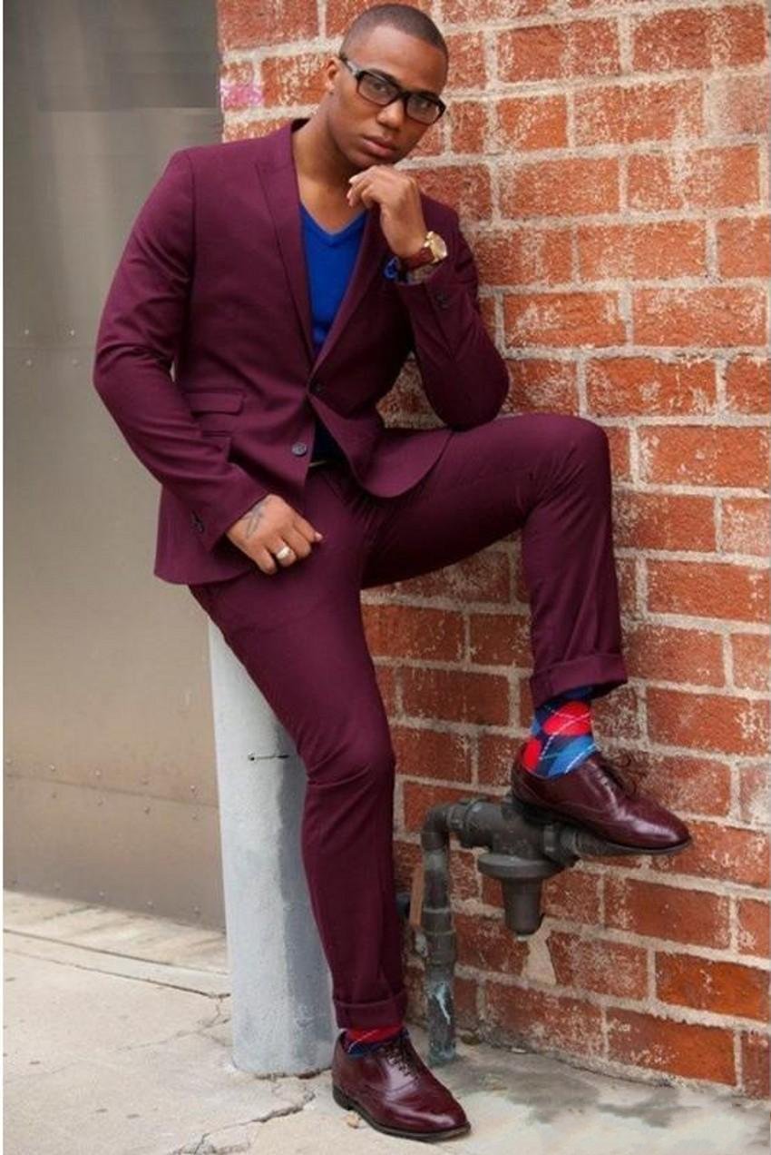 Latest Design Two Buttons Burgundy Wedding Men Suits Peak Lapel Two Pieces Business Groom Tuxedos (Jacket+Pants+Tie) W1285, Same as image 
Latest Design Two Buttons Burgundy Wedding Men Suits Peak Lapel Two Pieces Business Groom Tuxedos (Jacket+Pants+Tie) W1285, Same as image