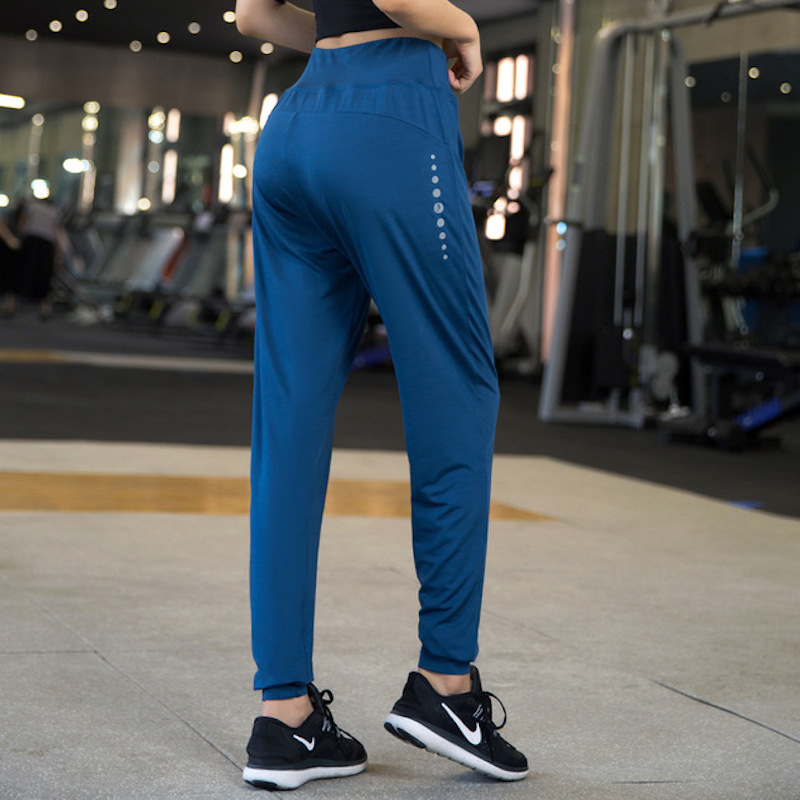 U19130 Light Loose 3M Reflective Sport Pants Women Training Gym Trousers Yoga Leisure Running Pants Fitness Sportswear, Black
U19130 Light Loose 3M Reflective Sport Pants Women Training Gym Trousers Yoga Leisure Running Pants Fitness Sportswear, Black