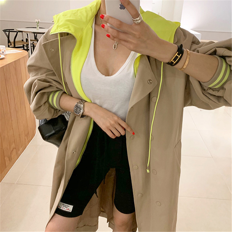 2020 New Arrival Ins Hot Korean Style Elegant Solid Simple Basic Long Wide-waisted Khaki Elegant Fashion Vintage Windbreaker
2020 New Arrival Ins Hot Korean Style Elegant Solid Simple Basic Long Wide-waisted Khaki Elegant Fashion Vintage Windbreaker