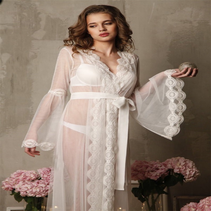White Women Wedding Elegant Bath Robes Long Sleeve Appliqued Lace Sleepwear Custom Made Ruched Chiffon Sweep Train Bride Pajama Dresses