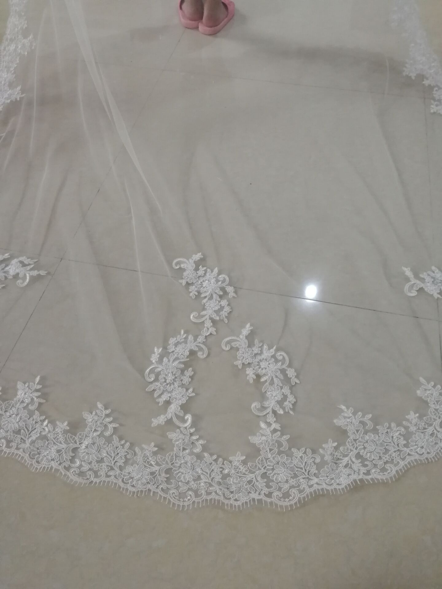 Find Similar Endorsed Luxurious Bridal veils Long Wedding Veils Bridal Tulle Veils Wedding Accessories New 5m Popular Lace Wedding Veil