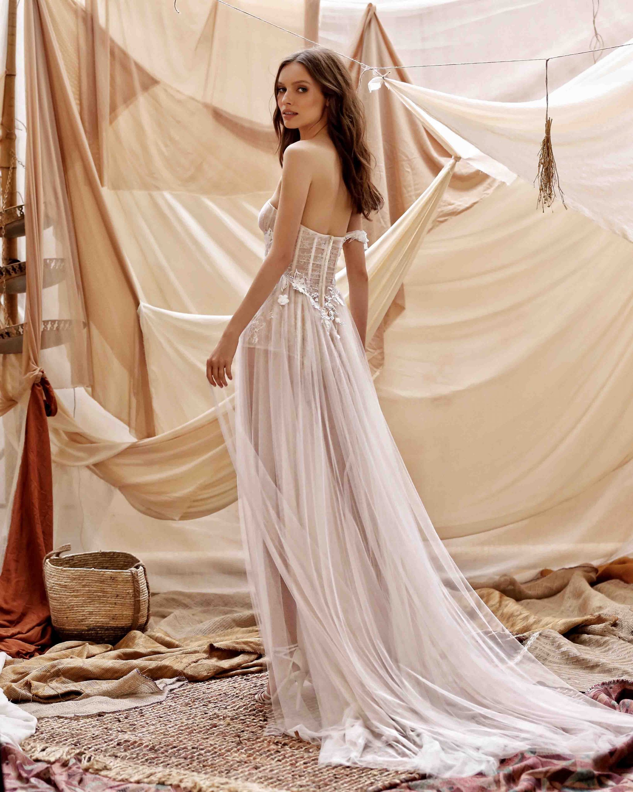 Berta 2021 Bohemian Wedding Dress One Shoulder High Side Split Lace Appliqued Beads Country Beach Boho Bridal Gowns vestidos de novia