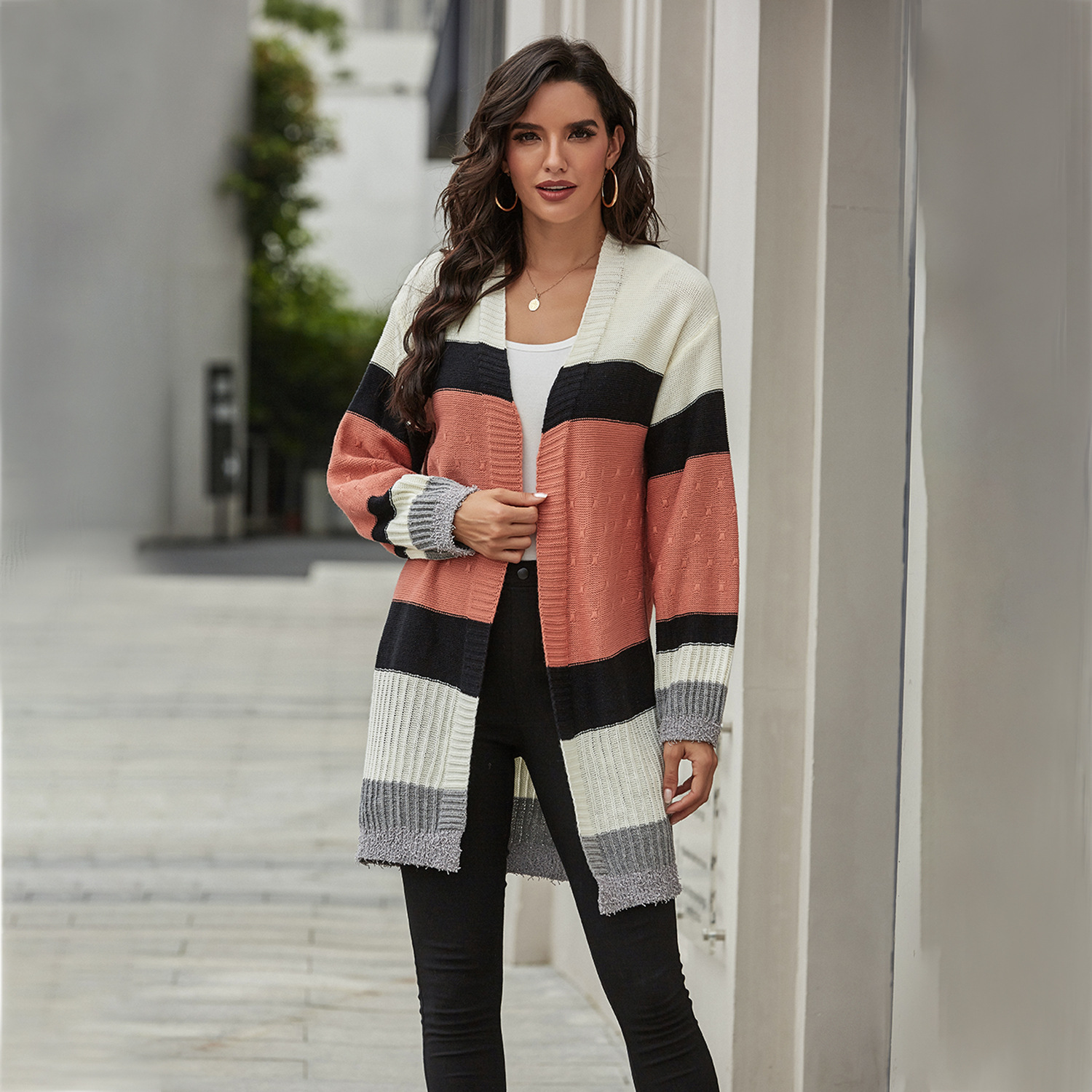 2020 New Womens European and American Spot Striped Cardigan Coat Womens Autumn and Winter Sweater Popular Models, White;black
2020 New Womens European and American Spot Striped Cardigan Coat Womens Autumn and Winter Sweater Popular Models, White;black