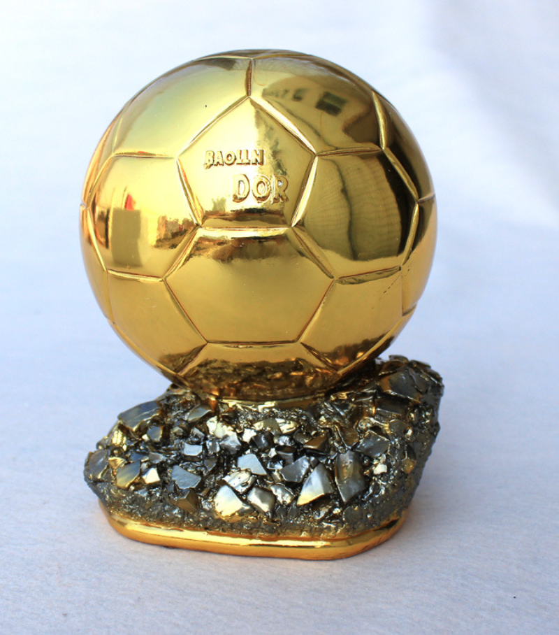 selling The Ballon d039Or gold Resin craftwork Golden Ball Award Trophy 26cm Football fan souvenir cup Decoration6125513