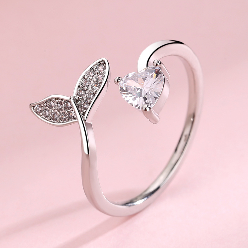 Fashion Romantic Rhinestones Zircon Rings Girl Jewelry Engagement Wedding Band Cute Opening Fishtail Heart Ring 
Fashion Romantic Rhinestones Zircon Rings Girl Jewelry Engagement Wedding Band Cute Opening Fishtail Heart Ring