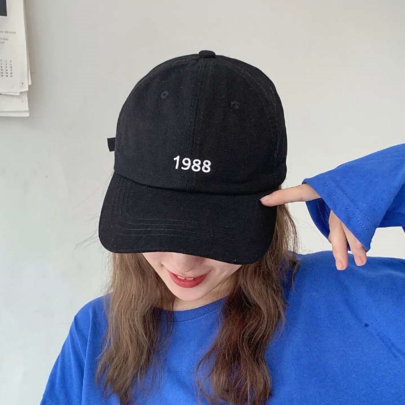 Autumn And Winter Baseball Caps Letter Caps, Couple Models, Casual Hip Hop Hats, Youth Outdoor Velvet Sun Hats
Autumn And Winter Baseball Caps Letter Caps, Couple Models, Casual Hip Hop Hats, Youth Outdoor Velvet Sun Hats