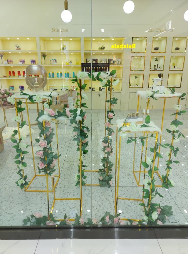 Tall Cake Stand Flower Vases Column Stand Table Centerpiece Flower Rack with Acrylic panel Glossy Stand Plinths for exhibitions event stage