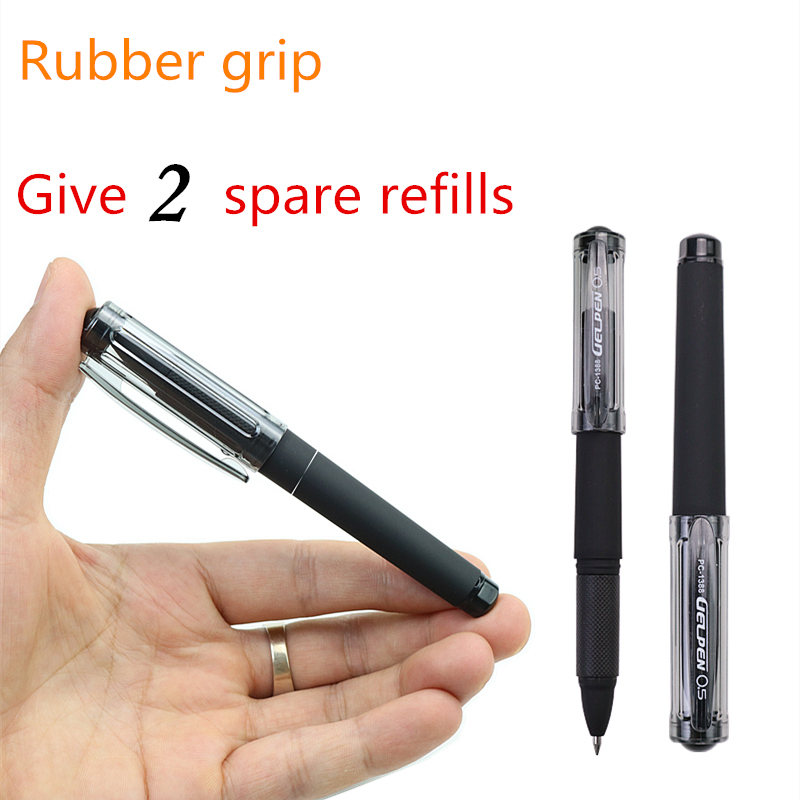 Black matte short gel pen give 2 refills free Rubber grip Non slip anti fatigue easy to carry pens
Black matte short gel pen give 2 refills free Rubber grip Non slip anti fatigue easy to carry pens