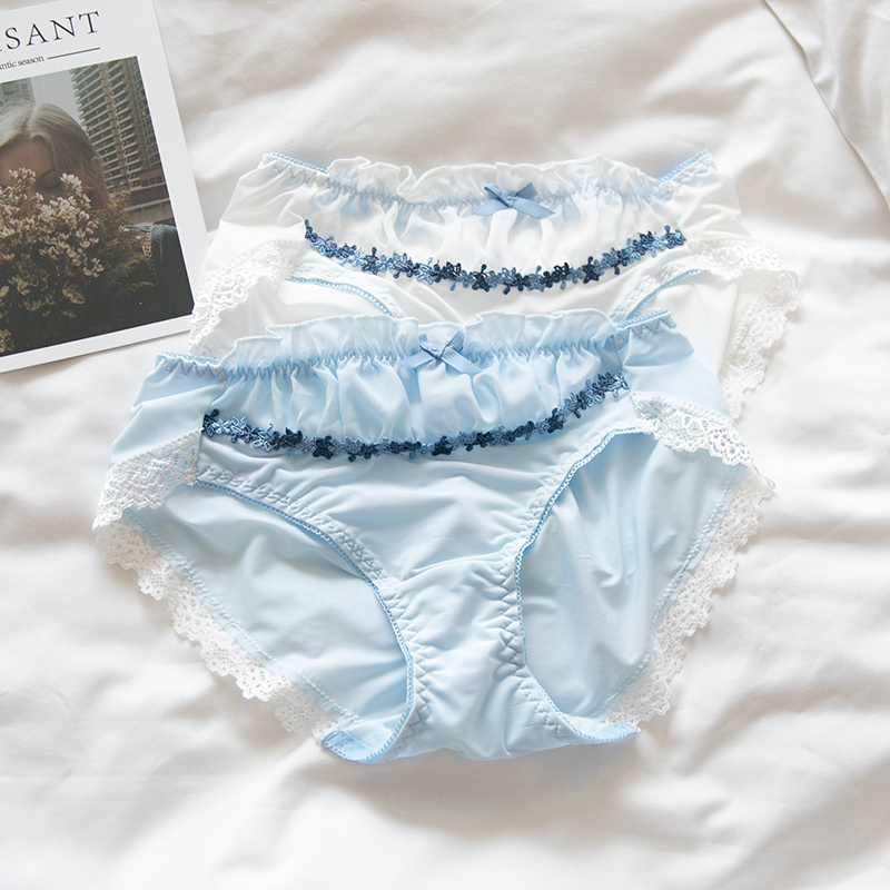 Women's Panties Lovely Young Girl Lace Trim Bow Milk Silk Student Underwear White Blue Small Fresh Female Mid-rised Briefs
Women's Panties Lovely Young Girl Lace Trim Bow Milk Silk Student Underwear White Blue Small Fresh Female Mid-rised Briefs