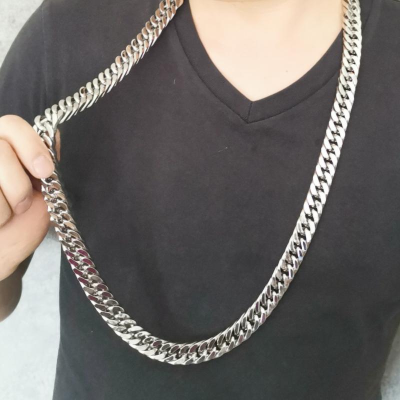 Chains Heavy Huge 32 Inch 15mm Charming Stainless Steel Large Double Cuban Curb Chain Link Necklace For Men .Father Gifts Husband
Chains Heavy Huge 32 Inch 15mm Charming Stainless Steel Large Double Cuban Curb Chain Link Necklace For Men .Father Gifts Husband