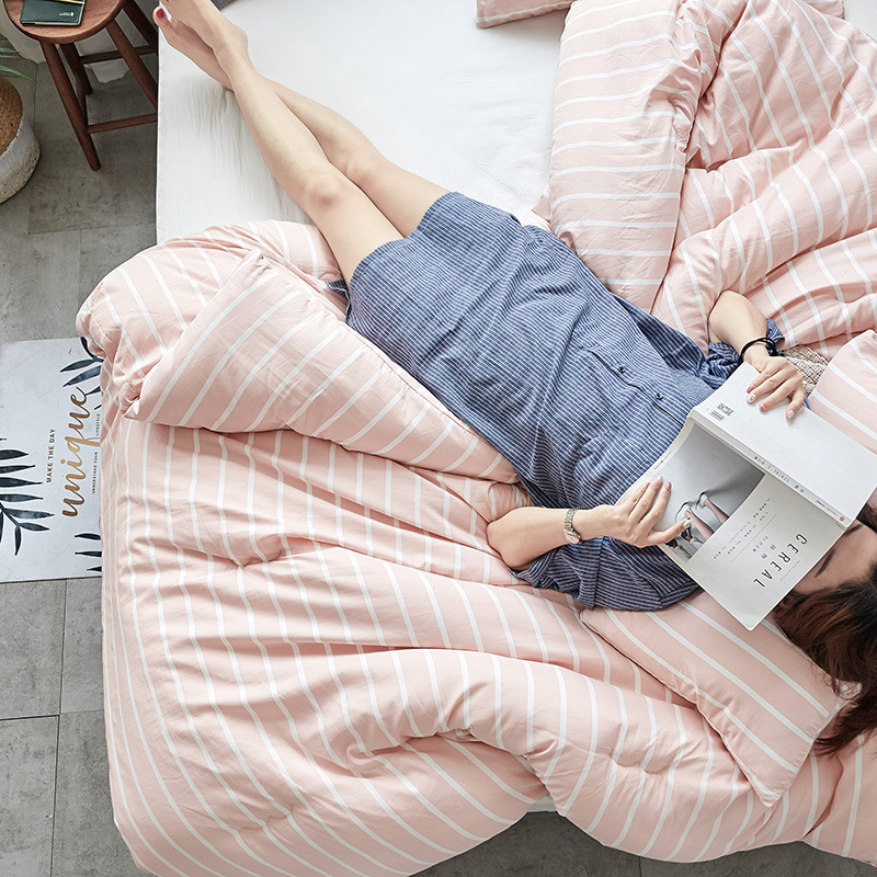 Home textile yarn-dyed striped lattice washable cotton winter quilt warm quilt core 180 *200 meters autumn and winter lazy, White
Home textile yarn-dyed striped lattice washable cotton winter quilt warm quilt core 180 *200 meters autumn and winter lazy, White