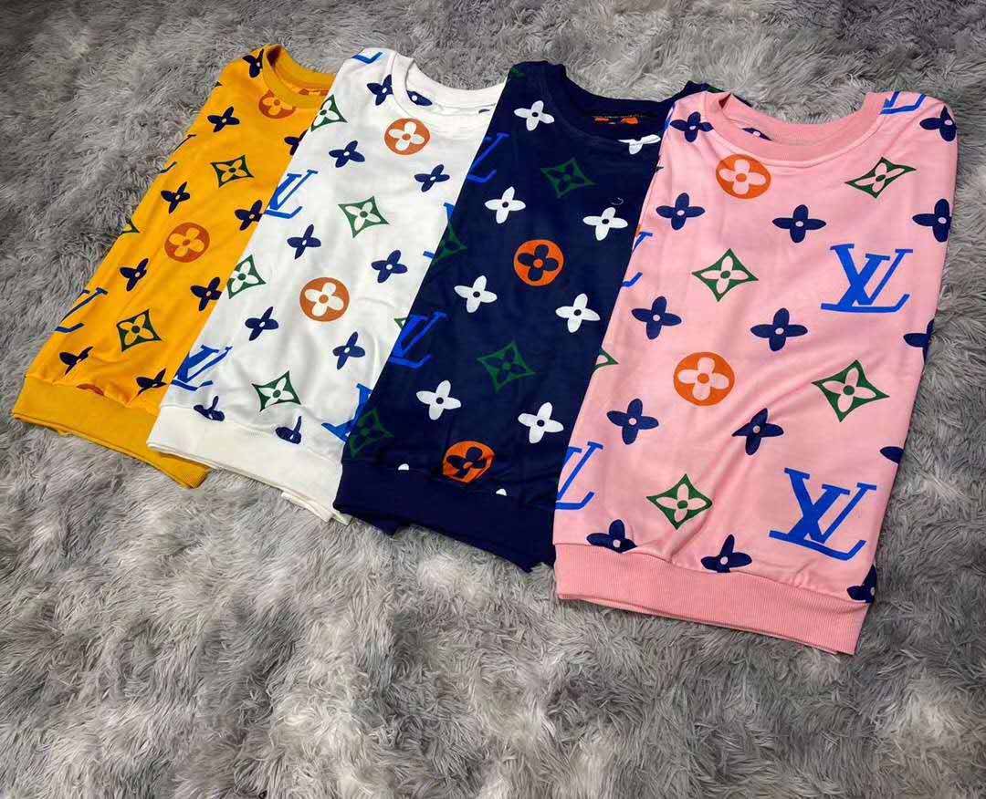 20 classic hoodies fashion letter printed hoodies streetwear men and women pullover sweatshirts
20 classic hoodies fashion letter printed hoodies streetwear men and women pullover sweatshirts