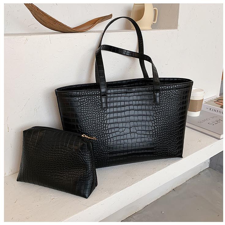 Crocodile Pattern Women Handbag Large Capacity Shoulder Bags High Quality Pu Leather Ladies Shopping Bag Sac A Main Femme Hot, Black
Crocodile Pattern Women Handbag Large Capacity Shoulder Bags High Quality Pu Leather Ladies Shopping Bag Sac A Main Femme Hot, Black