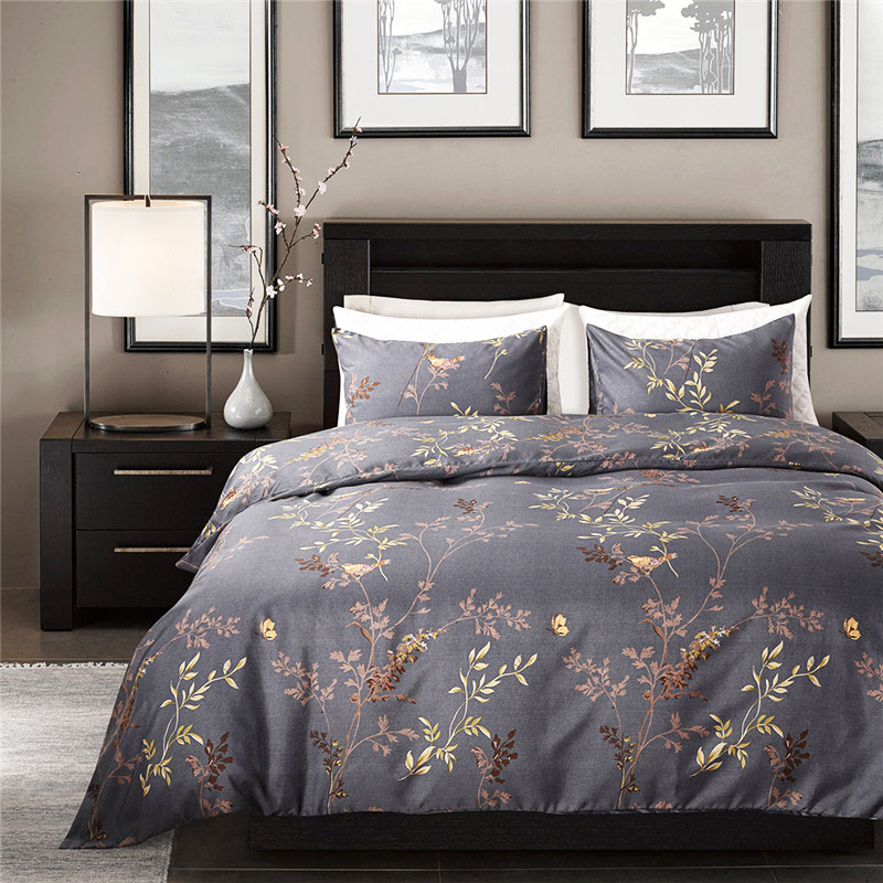 Modern Style Grey Color Bedding Set King Size Bronzing Flower and Birds Pattern Duvet Cover Set Exquisite Luxury Home Textiles, Type 1
Modern Style Grey Color Bedding Set King Size Bronzing Flower and Birds Pattern Duvet Cover Set Exquisite Luxury Home Textiles, Type 1