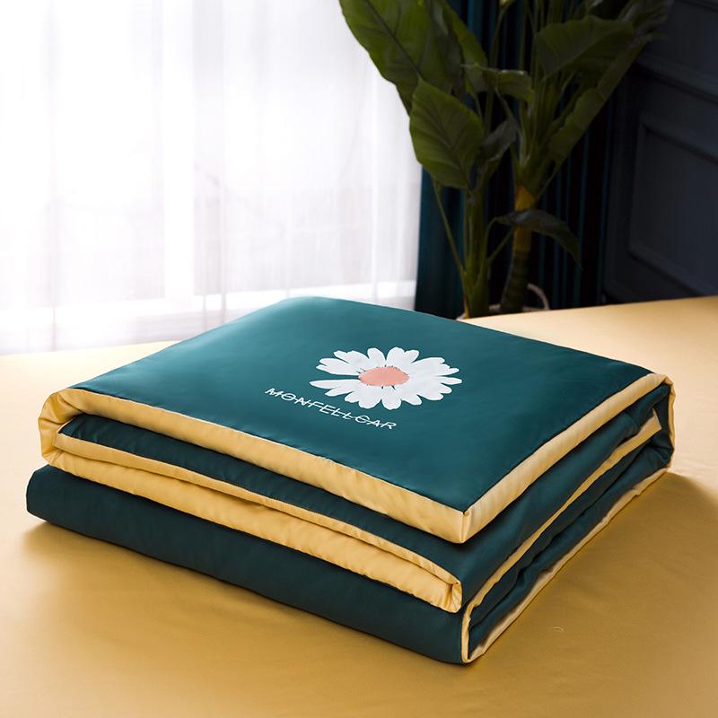 Washed silk summer quilt Blanket Air Condition Comforters sleeping coolness Queen thin quilt for Kids Adult
Washed silk summer quilt Blanket Air Condition Comforters sleeping coolness Queen thin quilt for Kids Adult