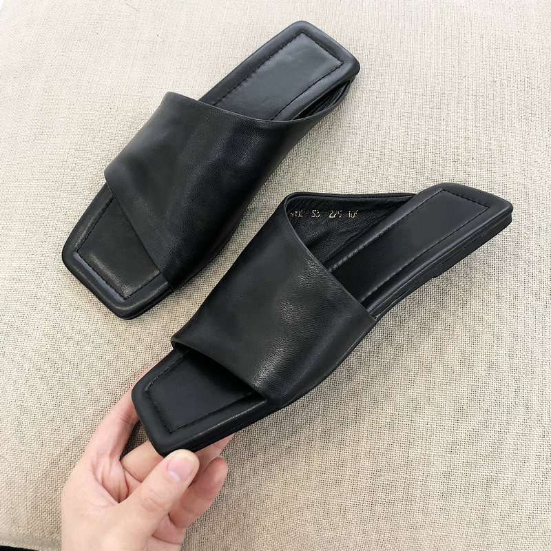 New summer genuine leather low-heeled comfortable women slipper high quality beach women shoes flip flops girls shoes, Black
New summer genuine leather low-heeled comfortable women slipper high quality beach women shoes flip flops girls shoes, Black