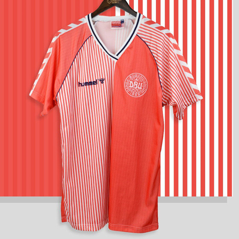 Retro Denmark 1986 Soccer Jerseys Larsen Olsen Laudrup Mölby Lerby Vintage Denmark Football Shirt Classic Kit, 1986 home
Retro Denmark 1986 Soccer Jerseys Larsen Olsen Laudrup Mölby Lerby Vintage Denmark Football Shirt Classic Kit, 1986 home