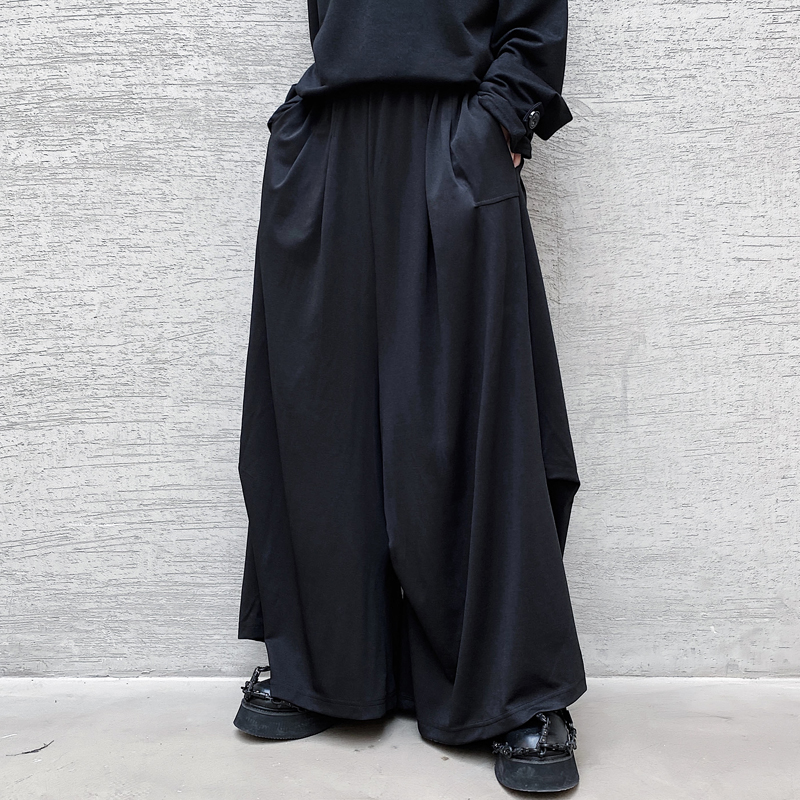 Men's Japan Style Wide Leg Casual Pants Male Streetwear Vintage Loose Harem Trousers Skirt Pant Stage Fashion Show Clothing, Kk1035
Men's Japan Style Wide Leg Casual Pants Male Streetwear Vintage Loose Harem Trousers Skirt Pant Stage Fashion Show Clothing, Kk1035