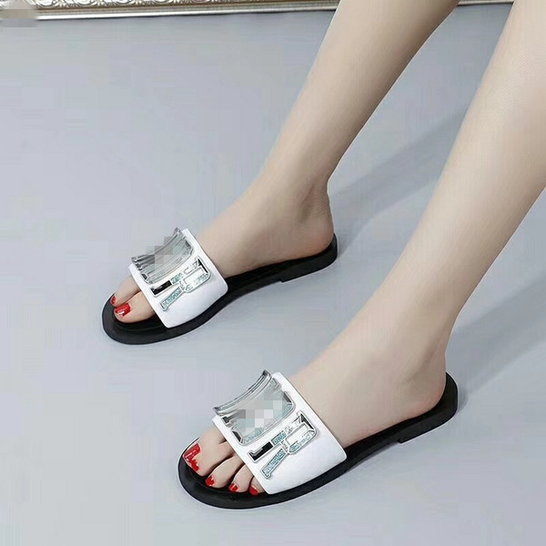 Slippers sandals top version D Austrian new catwalk hot style colorful letters metal logo lazy slippers 35-44 size long-term available, Black
Slippers sandals top version D Austrian new catwalk hot style colorful letters metal logo lazy slippers 35-44 size long-term available, Black