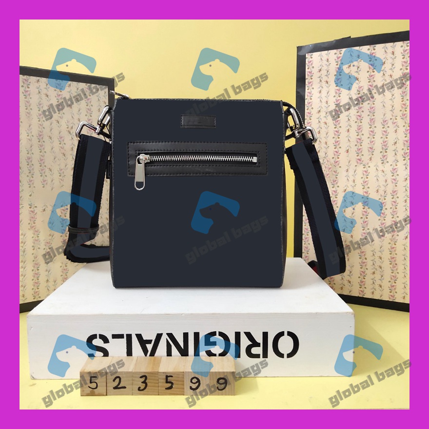 Fashion trend shoulder bag men retro simple atmosphere beautiful temperament shoulder bag
Fashion trend shoulder bag men retro simple atmosphere beautiful temperament shoulder bag