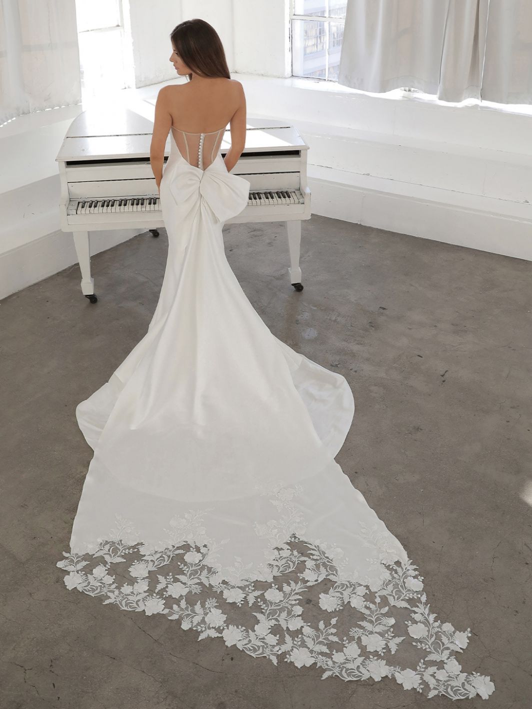Mermaid Ivory Lace Wedding Dresses With Detachable Train Strapless Neck Bridal Gowns Plus Size Covered Buttons Back Robe De Mari E