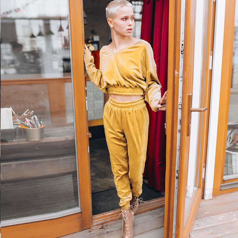 New Fashion Women' Long Sleeve V-neck Sexy Tracksuits Lumbar Tops+pants Two-pieces Solid Color Women' Sets #3, Yelloiw
New Fashion Women' Long Sleeve V-neck Sexy Tracksuits Lumbar Tops+pants Two-pieces Solid Color Women' Sets #3, Yelloiw