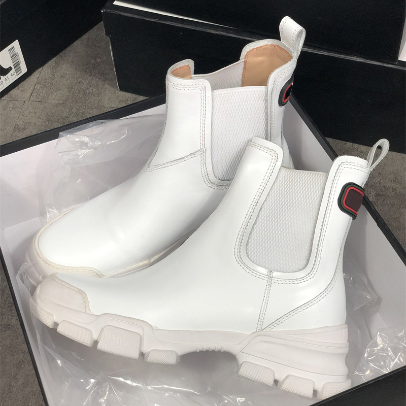 Men Women Leather Martin Boots Black White Ankle Boot Fashion Chunky Rubber 100% Real Leather Shoes Lug Sole Winter Booties Size EU42, Color 1
Men Women Leather Martin Boots Black White Ankle Boot Fashion Chunky Rubber 100% Real Leather Shoes Lug Sole Winter Booties Size EU42, Color 1